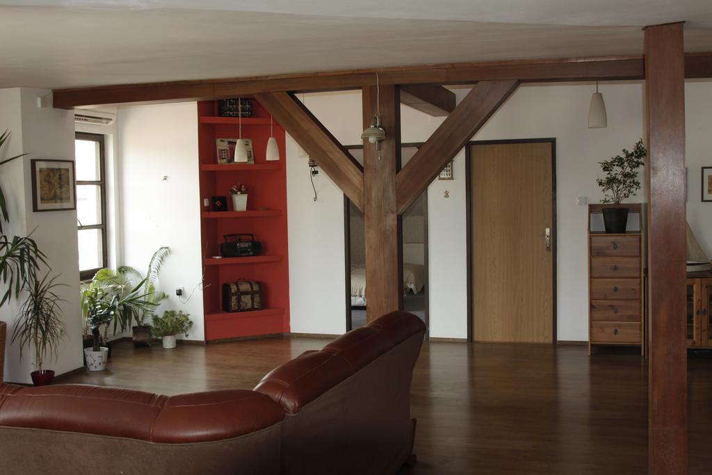 Hotel Columbo Прага Экстерьер фото